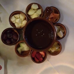 Restaurante Vue de La Vallee Fondue e Alacarte - Fondue de chocolate com muitas opções de frutas!