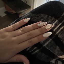 P & T Nail - nail design