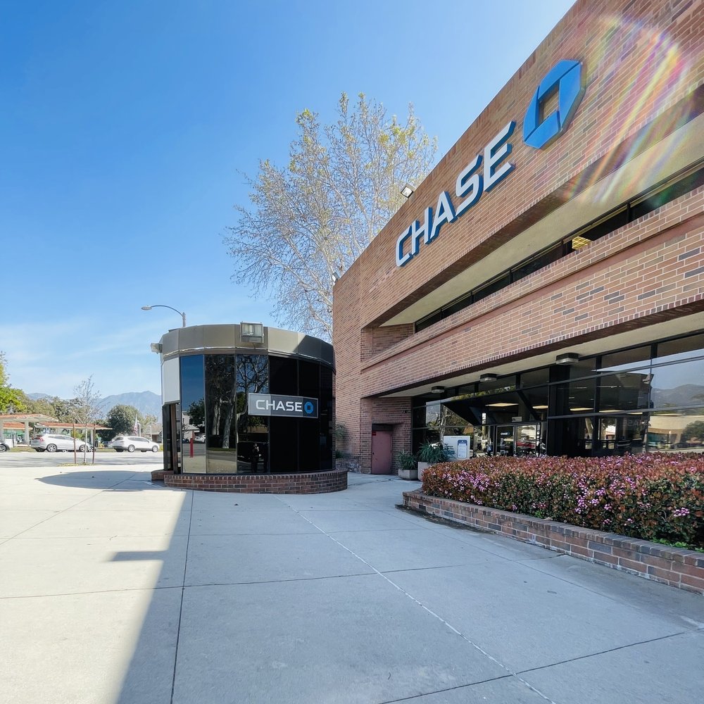 CHASE BANK Updated August 2024 10 Photos & 43 Reviews 700 W