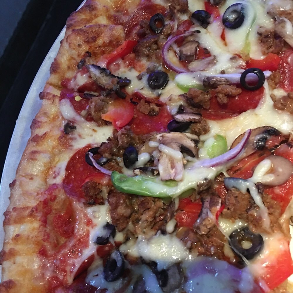 Bubba's 33 - Best pizza in town! Bubba's 33 Deluxe is a supreme dream of pizza perfection. - Burgers Near Me - Universal City, Texas