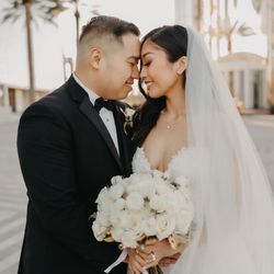 Ven Nguyen Flowers and Entertainment - My beautiful bouquet!