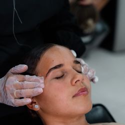 Brows & Lashes by UniqSwek - Relaxation