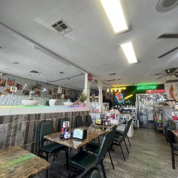 Pho'dera - Inside - Vietnamese Near Me - Madera, California Pho'dera - Inside - Vietnamese Near Me - Madera, California