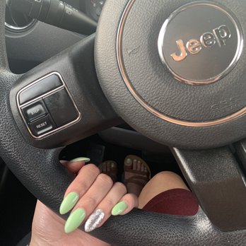 Blossom Nails Spas - Squoval/Almond shape gel mint acrylics-fill by Simone - Nail Salons Near Me - Harrisonburg, Virginia