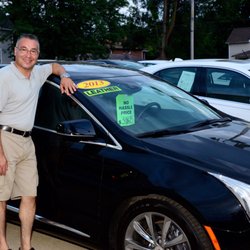Tom Sparks Auto - Ruben Perez speaks Spanish English and does sales an is our business manager