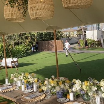 VOWS Wedding and Event Planning - Always love a tent for intimacy and drama with lighting fixtures - Wedding Planning Near Me VOWS Wedding and Event Planning - Always love a tent for intimacy and drama with lighting fixtures - Wedding Planning Near Me