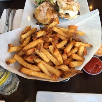 Press 195 - Bayside - Sandwiches Near Me - Bayside, New York