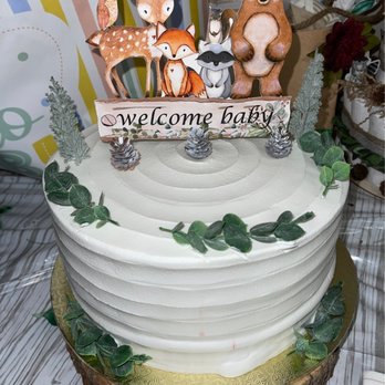 Lindmair Bakery - White cake with strawberry filling & fresh strawberries. - Bakeries Near Me - Riverside, California Lindmair Bakery - White cake with strawberry filling & fresh strawberries. - Bakeries Near Me - Riverside, California