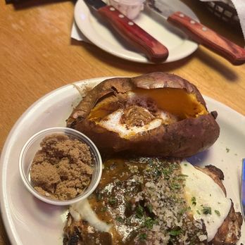 Texas Roadhouse - Portobello Mushroom Chicken and Sweet Potato - Steakhouses Near Me - Pearland, Texas Texas Roadhouse - Portobello Mushroom Chicken and Sweet Potato - Steakhouses Near Me - Pearland, Texas