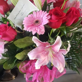 Wedding Flowers 4 Less - What i received. - Wedding Planning Near Me - La Mirada, California Wedding Flowers 4 Less - What i received. - Wedding Planning Near Me - La Mirada, California