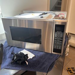 Lucid Appliance Repair - Viking microwave repair