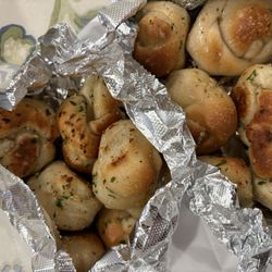 Garlic knots