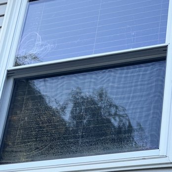 Power Home Remodeling - Seal is broken - Windows Installation Near Me - Chicago, Illinois Power Home Remodeling - Seal is broken - Windows Installation Near Me - Chicago, Illinois