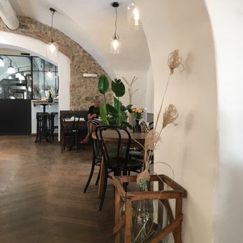 Paremi - Corner - Patisserie/Cake Shop Near Me - Vienna, 9