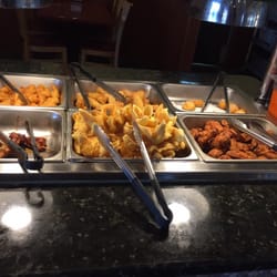 China Garden - Appetizer buffet area at lunch time, everything was fresh and yummy
