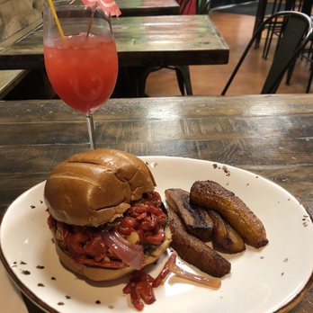 Caribbean Haven - Portobello jerk sandwich & Rum Punch! - Caribbean Near Me - Ventura, California Caribbean Haven - Portobello jerk sandwich & Rum Punch! - Caribbean Near Me - Ventura, California