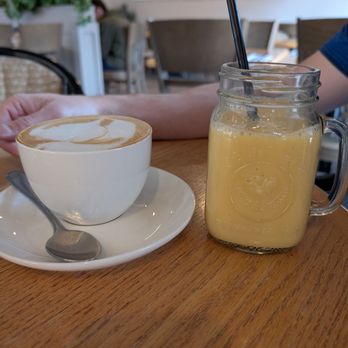 Chez Francois Restaurant - Cappachino and peach mango smoothie - French Near Me - Canmore, Alberta Chez Francois Restaurant - Cappachino and peach mango smoothie - French Near Me - Canmore, Alberta