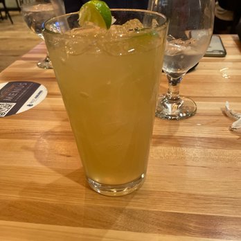 Jackalope's Bar and Grill - Mule with whisky - American Near Me - Fish Camp, California