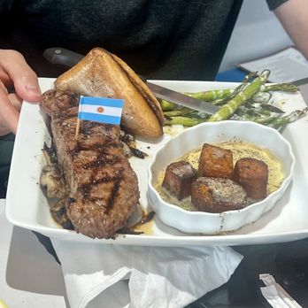 La Embajada - Mediterranean Near Me - Miamisburg, Ohio