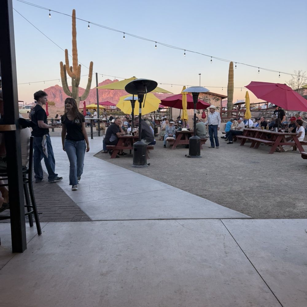 Dutchman's Country BBQ - Barbeque Near Me - Apache Junction, Arizona