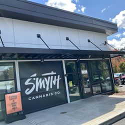 Smyth Cannabis - Smyth entrance