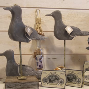 La Malle aux Savons - Collection Bougies la Française - Gift Shops Near Me - Quiberon, 56 La Malle aux Savons - Collection Bougies la Française - Gift Shops Near Me - Quiberon, 56