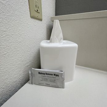 Hampton Inn Alamogordo - Tissue and makeup wipes! Nice! - Hotels Near Me - Alamogordo, New Mexico Hampton Inn Alamogordo - Tissue and makeup wipes! Nice! - Hotels Near Me - Alamogordo, New Mexico