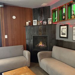 Missouri Lounge - Cozy seating