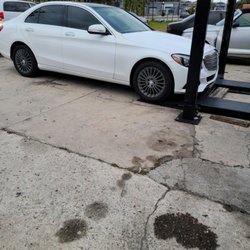 Ybor Auto Shop - Done doing oil change