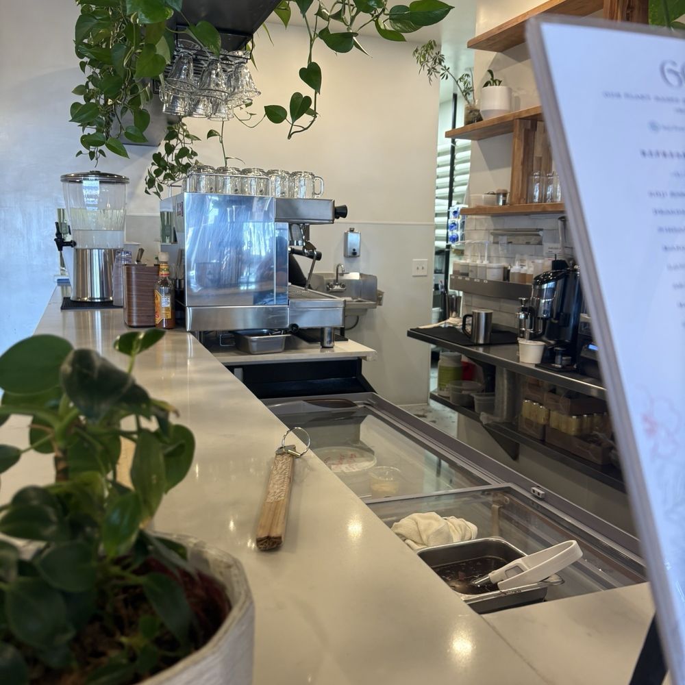 Goji Berry - Inside - Vegan Near Me - Phoenix, Arizona Goji Berry - Inside - Vegan Near Me - Phoenix, Arizona