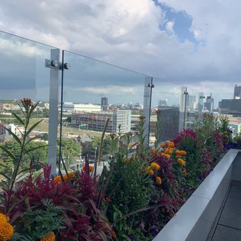 Lincoln Social Rooftop - View from outside - American Near Me - Columbus, Ohio Lincoln Social Rooftop - View from outside - American Near Me - Columbus, Ohio
