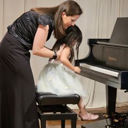 K&M Music School - At K&M Music School, our private piano lessons offer students personalized instruction to develop strong technique and musical expression.