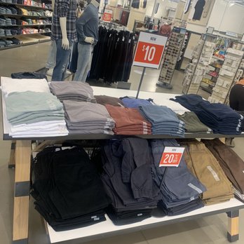 Old Navy Outlet - Shirts - Women's Clothing Near Me - Napa, California Old Navy Outlet - Shirts - Women's Clothing Near Me - Napa, California