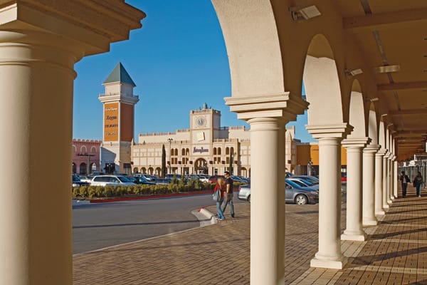 San Marcos Premium Outlets by null