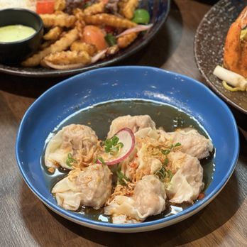 OMELI Kitchen - Omeli's Spicy Wonton - Vietnamese Near Me - Fullerton, California