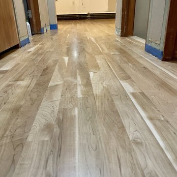 Molitor Traditional Flooring - Hallway - Flooring Near Me Molitor Traditional Flooring - Hallway - Flooring Near Me