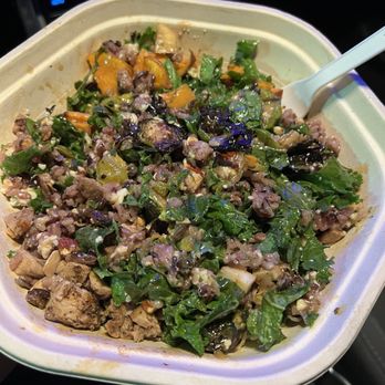 sweetgreen - Healthy Salads, Wraps, and Bowls - Autumn Harvest Bowl - Salad Near Me - Woodbury, New York sweetgreen - Healthy Salads, Wraps, and Bowls - Autumn Harvest Bowl - Salad Near Me - Woodbury, New York