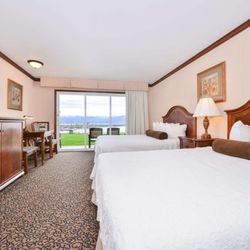 Best Western Edgewater Resort - Guest Room