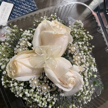 Pretty Petals By Dest - Florists Near Me