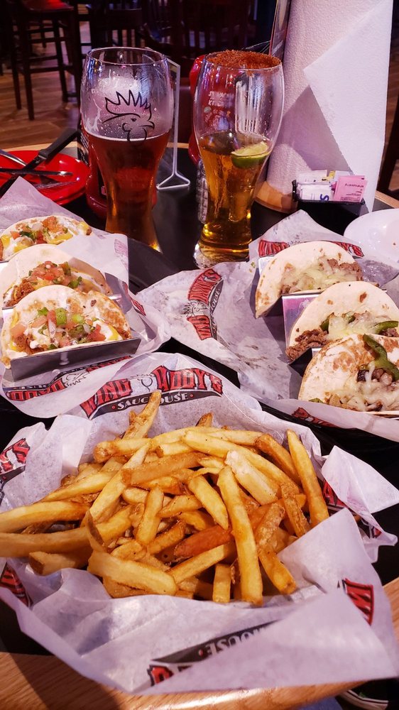 WING DADDY’S SAUCE HOUSE Updated September 2024 16 Photos 211 N