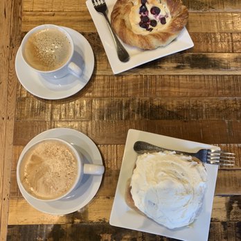 Main & Madison Market Cafe - Bakeries Near Me - Franklin, Indiana