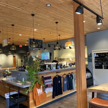 Wolf Tree Brewery - Merchandise/Counter - Brewpubs Near Me - South Beach, Oregon Wolf Tree Brewery - Merchandise/Counter - Brewpubs Near Me - South Beach, Oregon