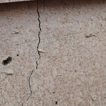 Blue Sky Inspections - Foundation settlement crack on new home. - Home Inspectors Near Me - Madras, Oregon Blue Sky Inspections - Foundation settlement crack on new home. - Home Inspectors Near Me - Madras, Oregon