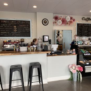 Hamley Bake Shoppe - Custom Cakes Near Me - Meridianville, Alabama
