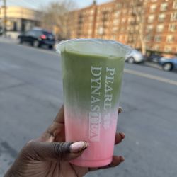 Pearl Dynastea - Iced strawberry matcha