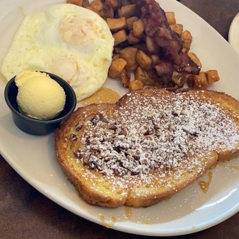 Bumbleberry Flats - BYOB (build your own breaskfast. I choose souther pecan toast. Crispy potatoes - American Near Me - Laughlin, Nevada Bumbleberry Flats - BYOB (build your own breaskfast. I choose souther pecan toast. Crispy potatoes - American Near Me - Laughlin, Nevada