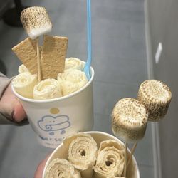 Four seasons ice cream roll