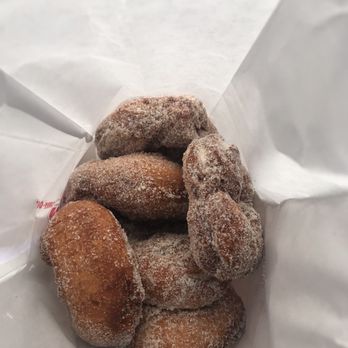 Rainbow Orchards - Mmmm...HOT apple cider donuts! - Fruits & Veggies Near Me - Camino, California Rainbow Orchards - Mmmm...HOT apple cider donuts! - Fruits & Veggies Near Me - Camino, California