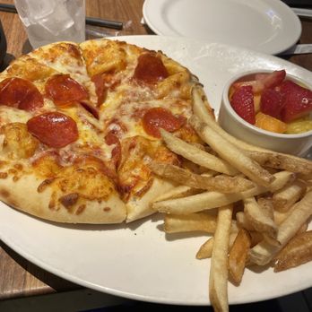 Yard House - New American Near Me - Sacramento, California Yard House - New American Near Me - Sacramento, California