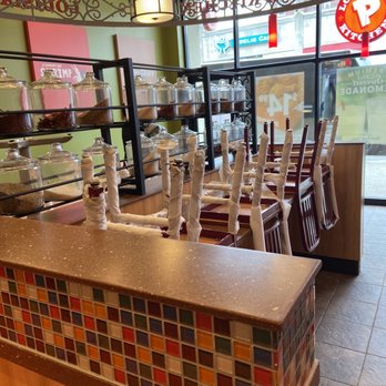 Popeyes - Seating area - Fast Food Near Me - Rego Park, New York Popeyes - Seating area - Fast Food Near Me - Rego Park, New York